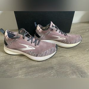 Brooks  women’s levitate 4